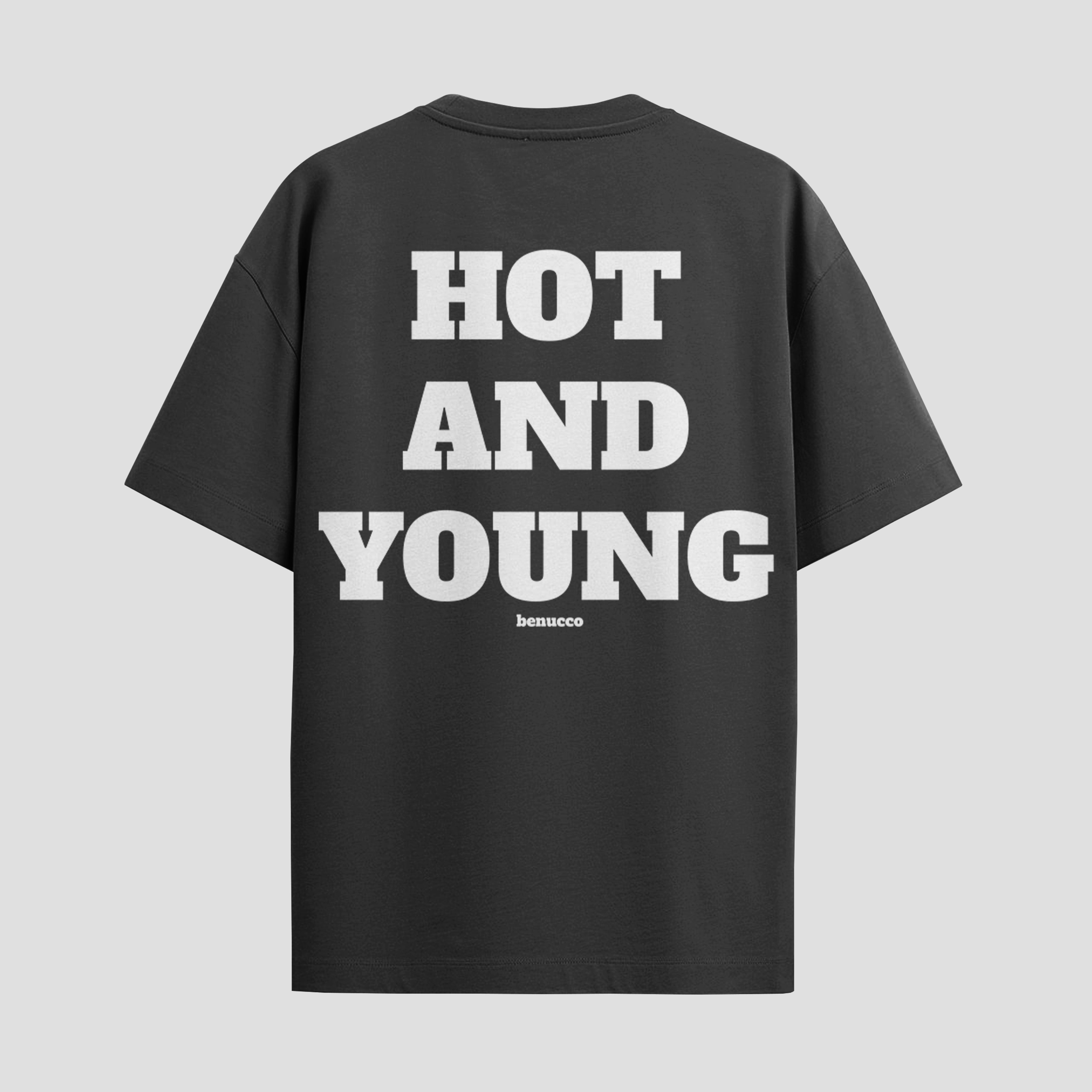 Hot and Young Oversize Tişört